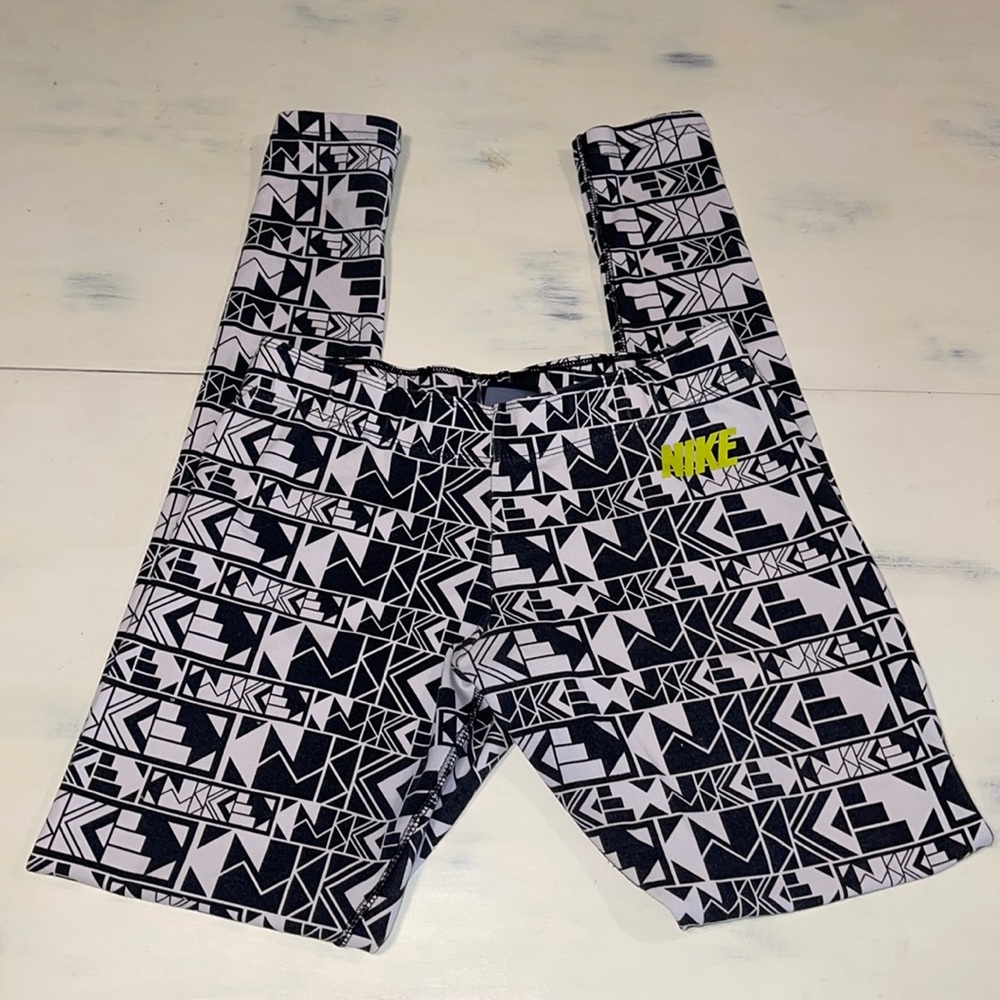 Nike women’s leggings